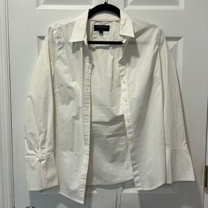Banana Republic Women’s Fitted Button Down Dress Shirt with Flared Sleeves Sz 6